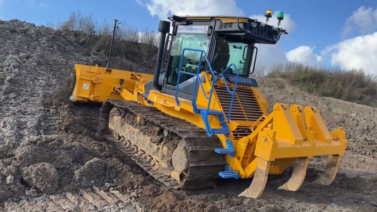 Dressta TD-16N Dozer