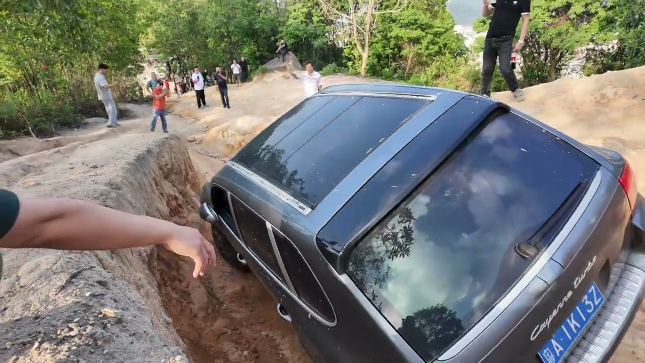 Porsche Cayenne 955 &ndash; 3-Inch Lift Off-Road Build Showcase