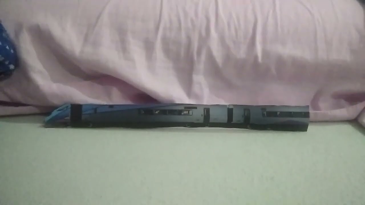 Hornby Train models Fourth Rail Class 802 TPE Livery Review 
