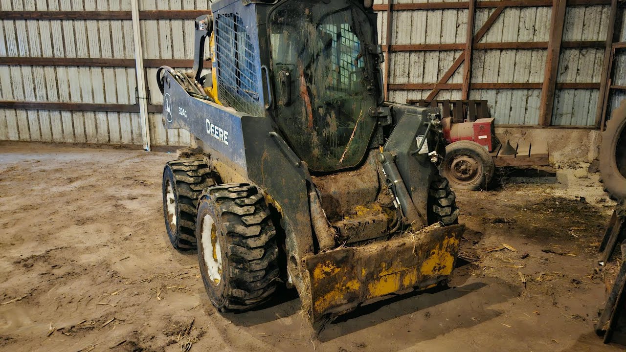Cleaning Off the Outside of the Freestalls
