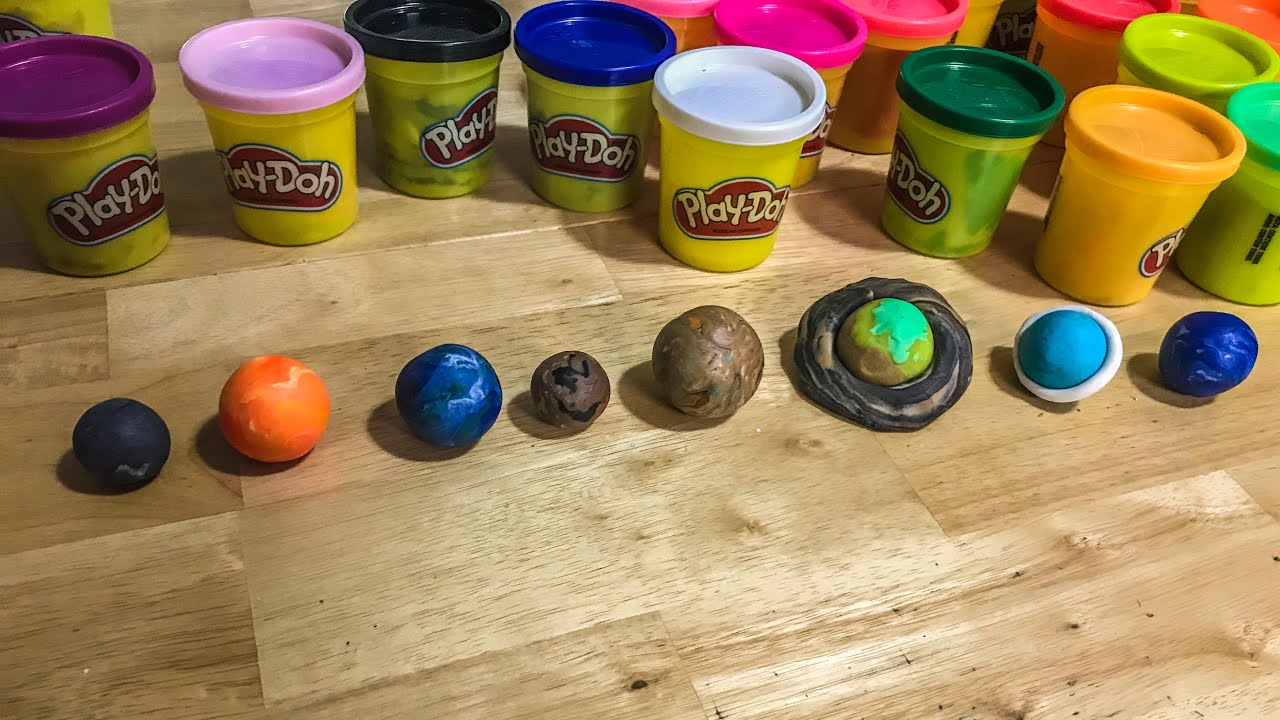 Making Play Doh Planets