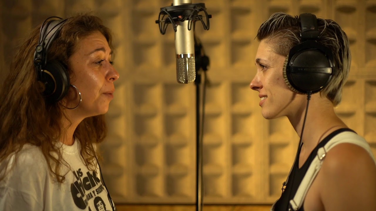 S.O.S - Ondina y Sandra Carrasco (Videoclip Oficial)