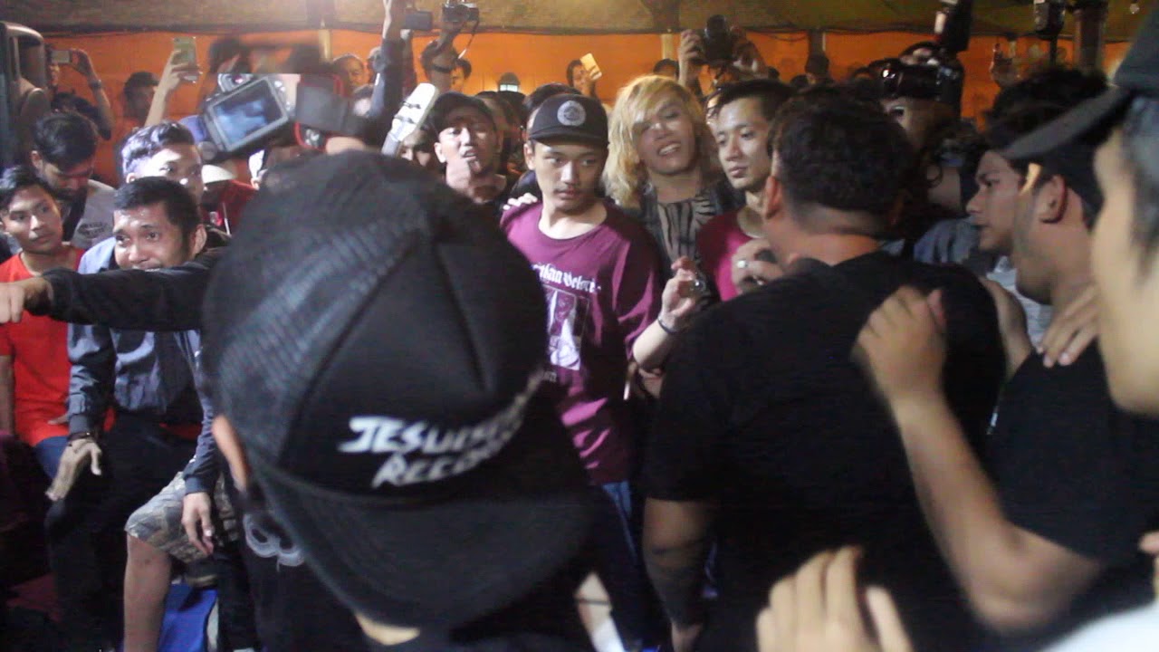 DOM 65 feat. Acha Straight Answer - Fortuna // Jamming Cafe