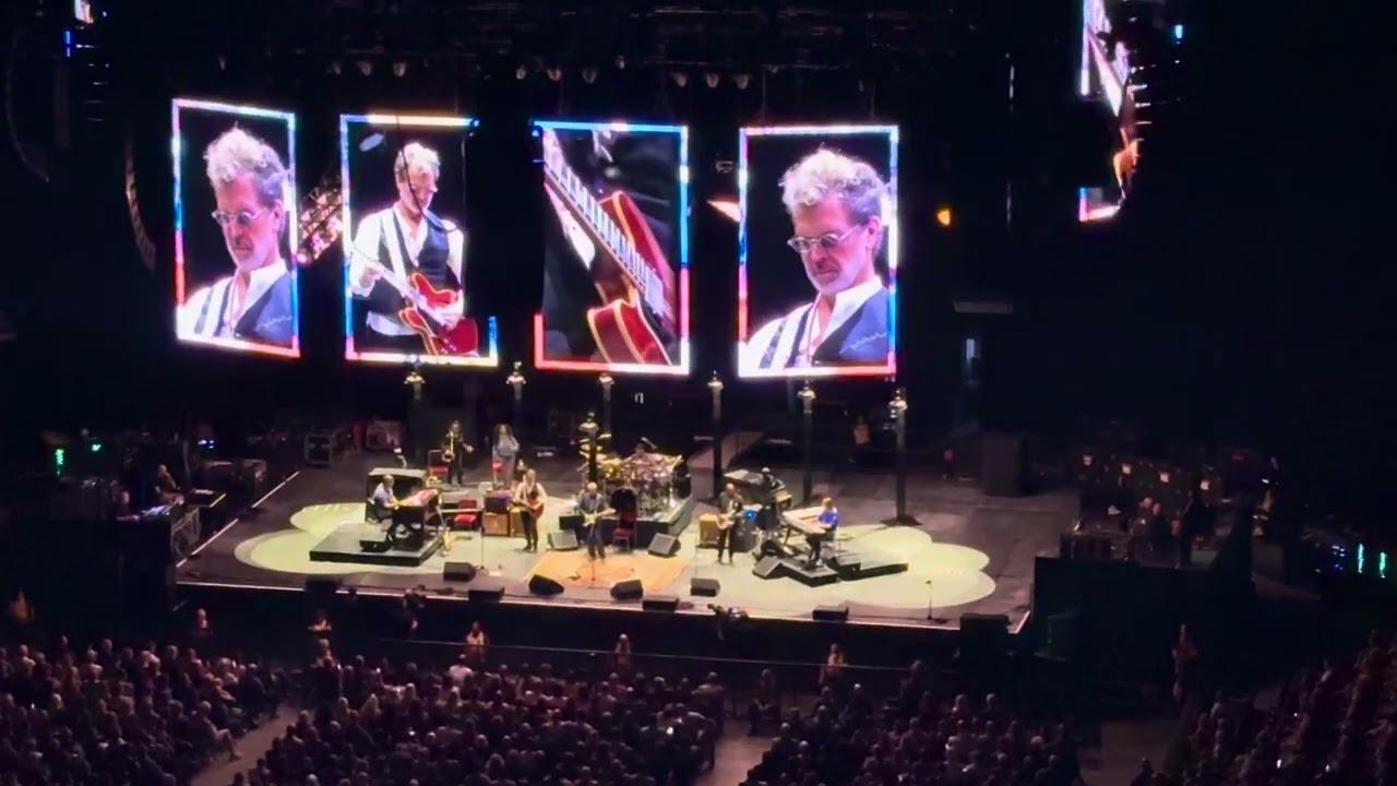 Eric Clapton 2025! Nashville 1st Concert !“Crossroads “@ Bridgestone Arena 