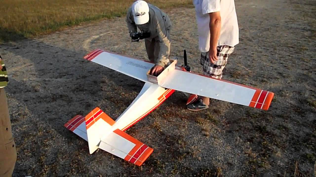 Graupner Taxi largage de parachutiste