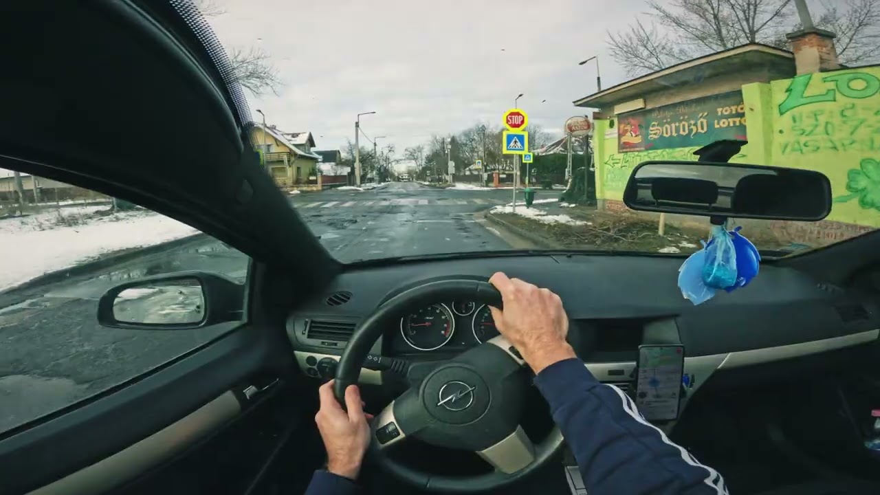 Everything is empty on jan 1 | Opel Astra H GTC panoramic POV drive | binaural audio | no music