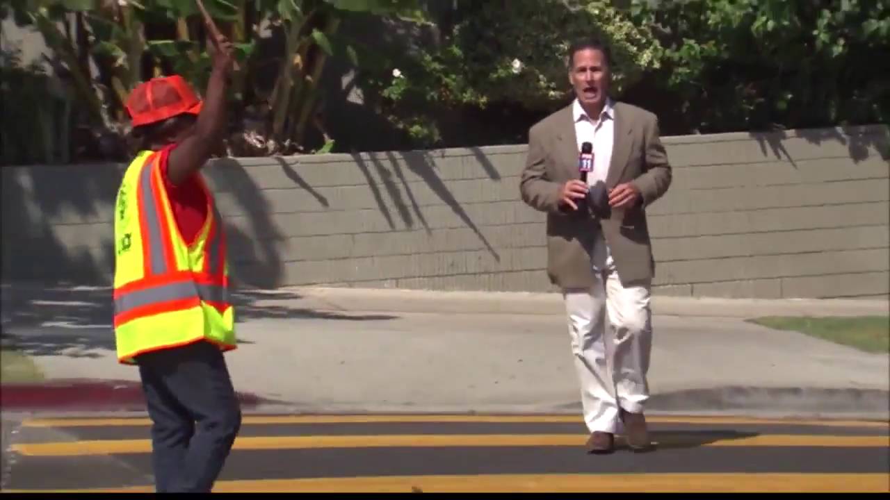 Crossing guard honored for saving 8-year-old girl from alleged kidnapper