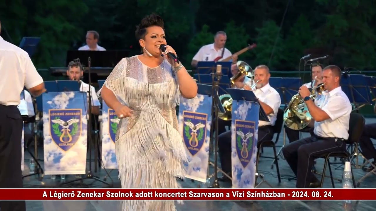 Légierő Szolnok Zenekar koncertje Szarvason