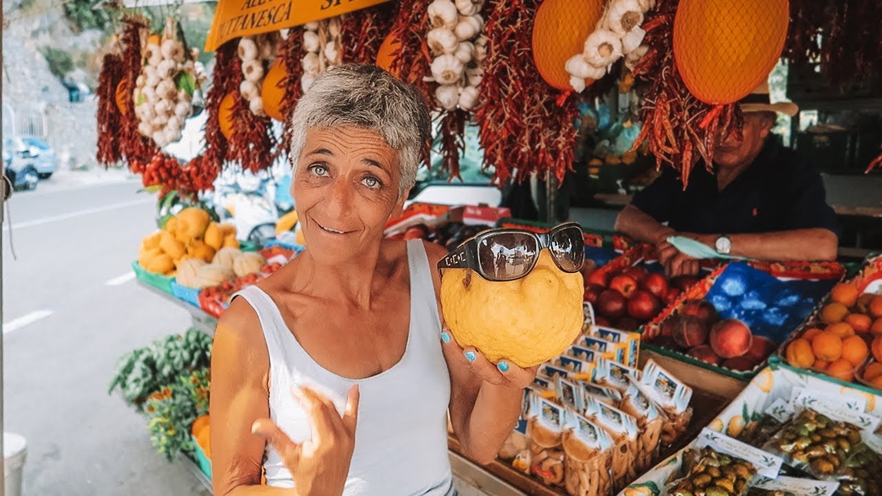 A Different Way to (Budget) Travel the Amalfi Coast  || Positano, Italy