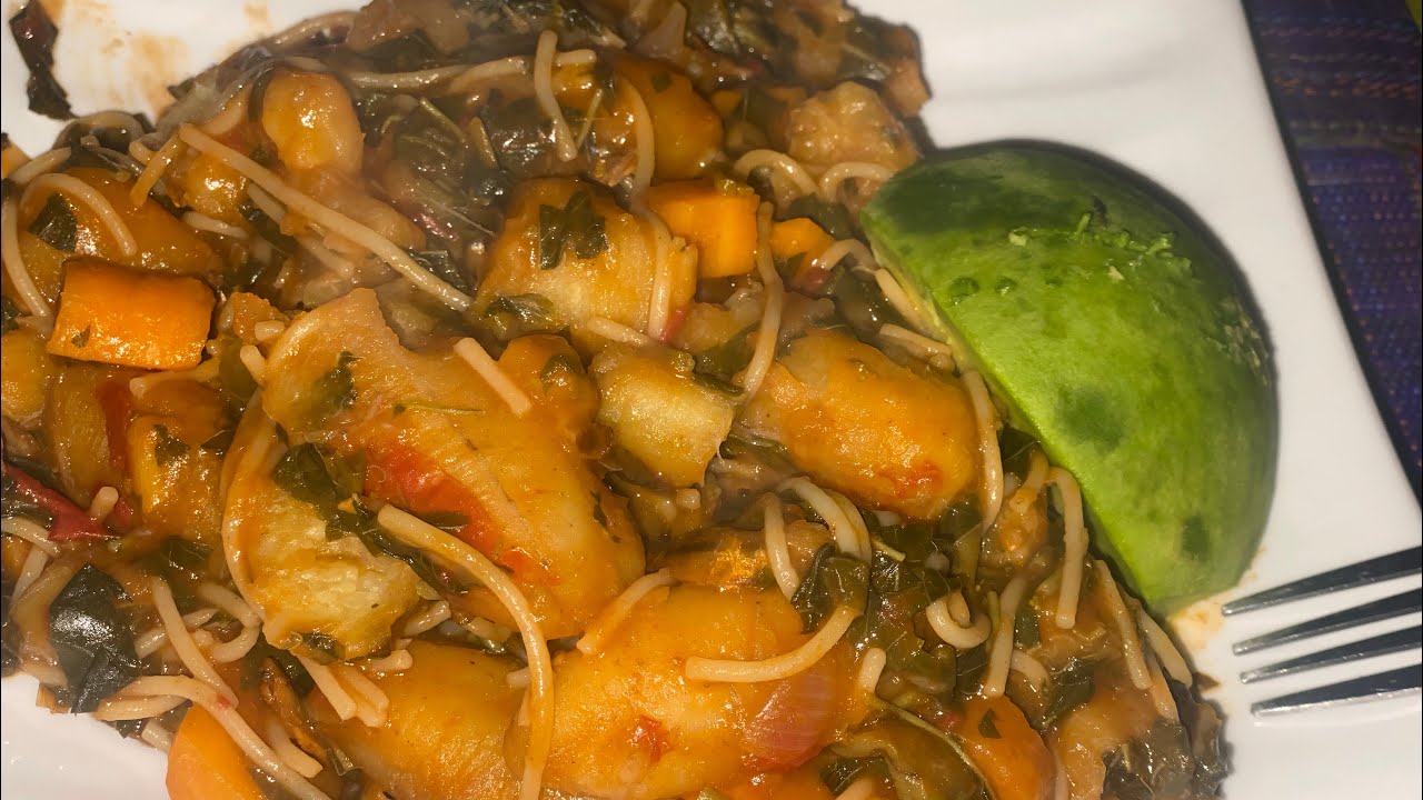 Mbega Igitoki kiryoshye😋|Guteka igitoki kirimo imboga+Amakaroni| Banana recipe |Guteka|Try it