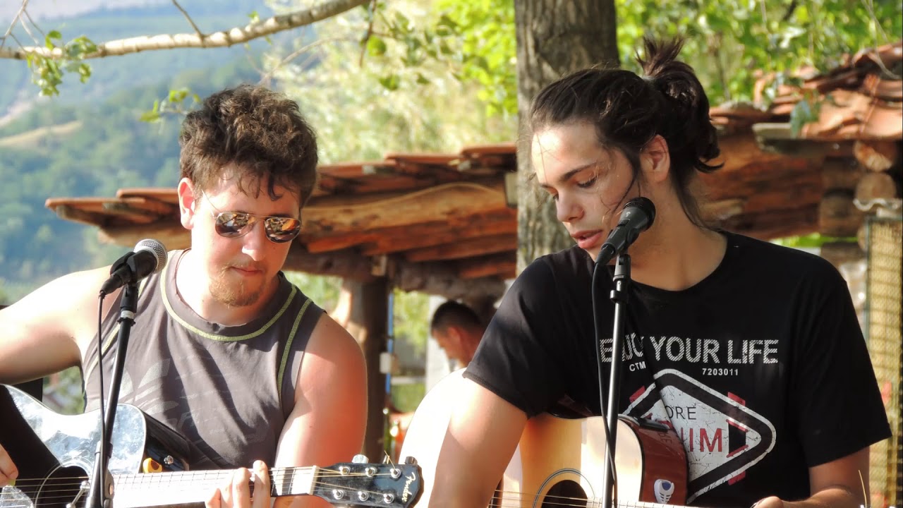 Bob Dylan - Knocking on heaven's door (Live cover by Dis#AcousticDuo)