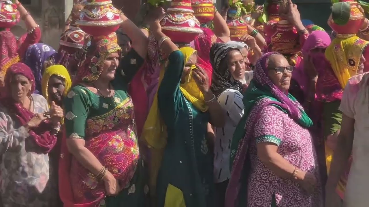 गांव में हुई कलश यात्रा और गोरा शंकर का सत्संग किया 🙏🏻🙏🏻❤️❤️