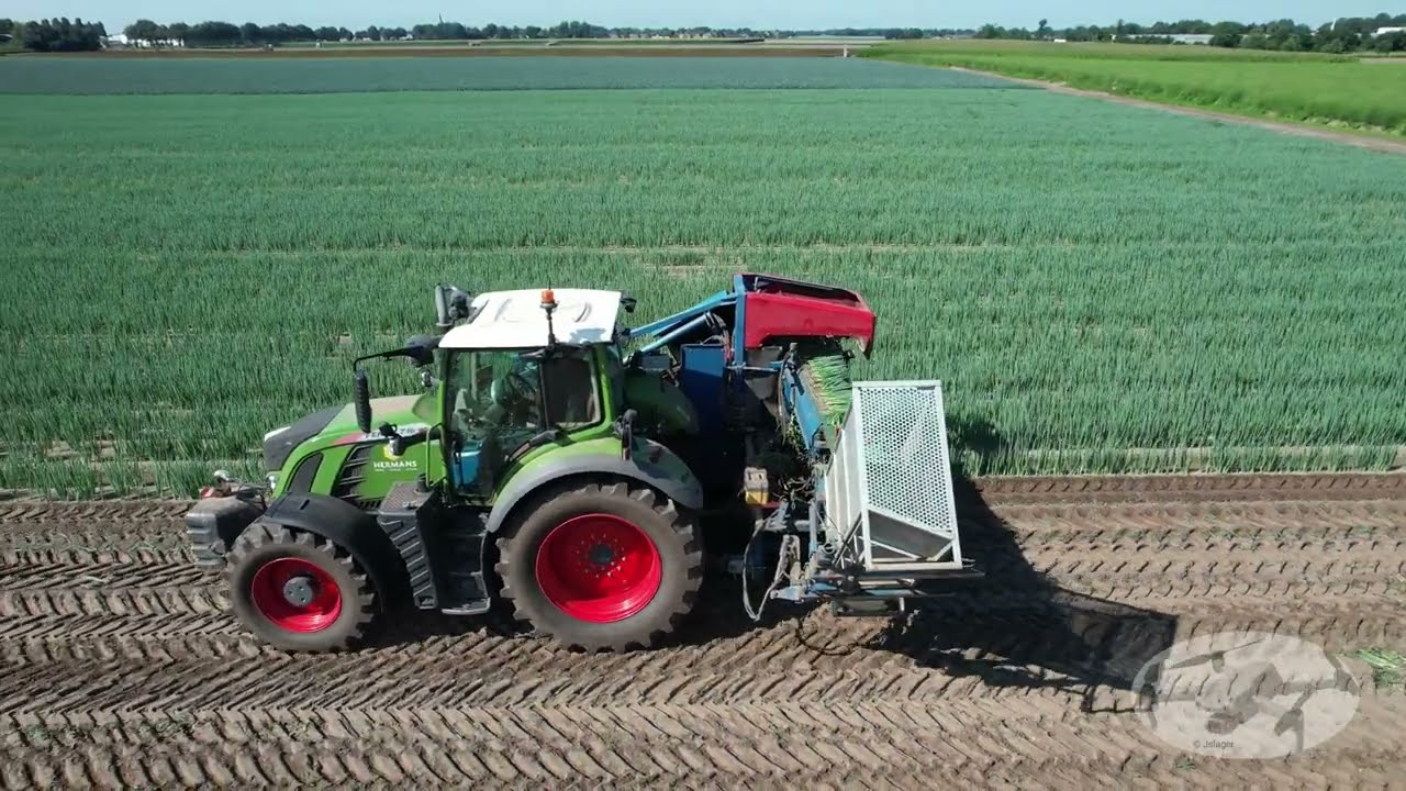 Hermans bodem techniek precisie te Maasbree Fendt 716 en ASA-LIFT - PO-335