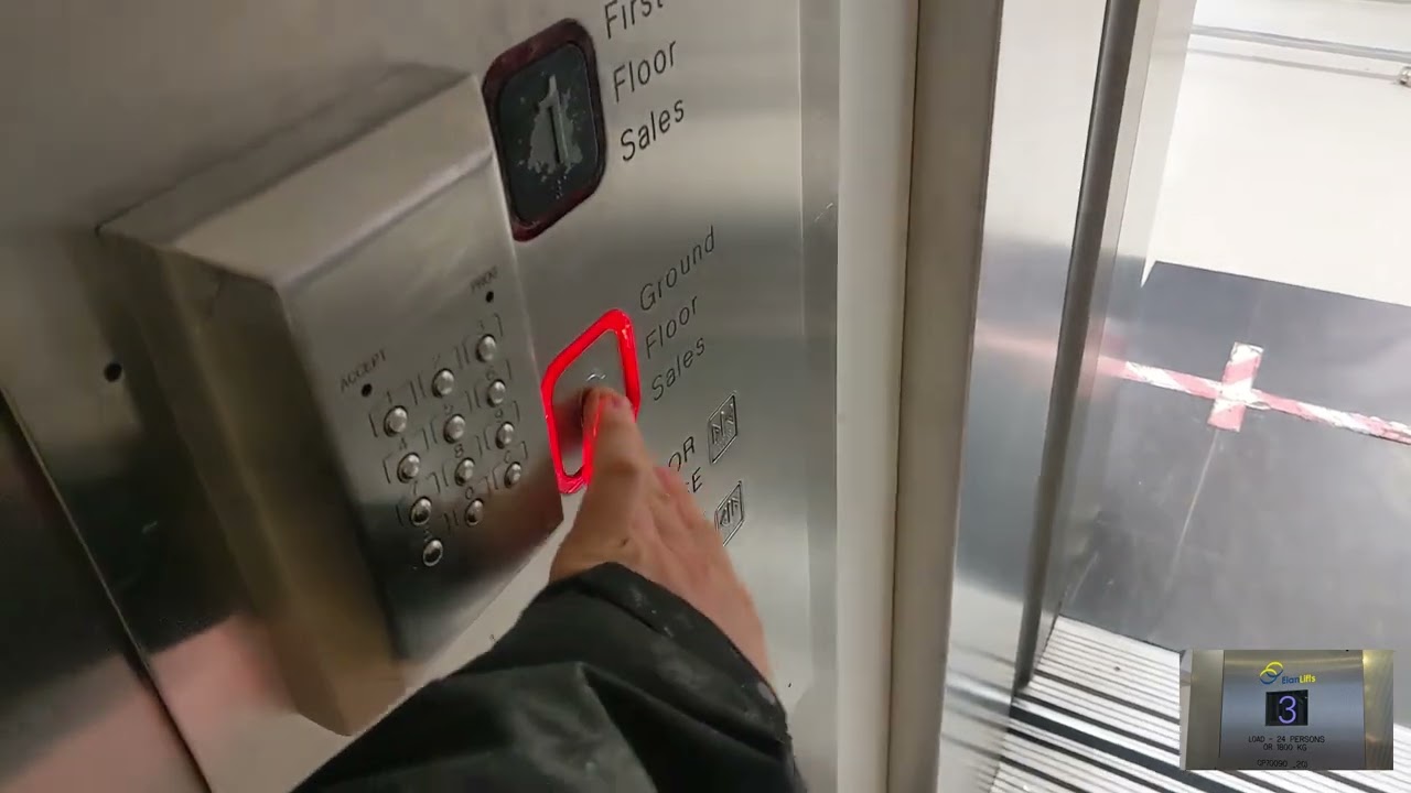 Main KONE lift prior to receiving new door operator - M&S Reading