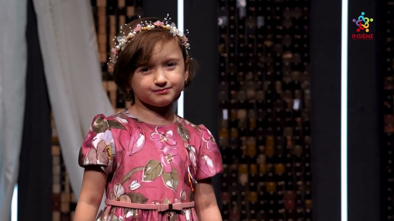 TATIANA MARIA POP GÂRLEA - MAMA NU'I DOAR UNA ANUME