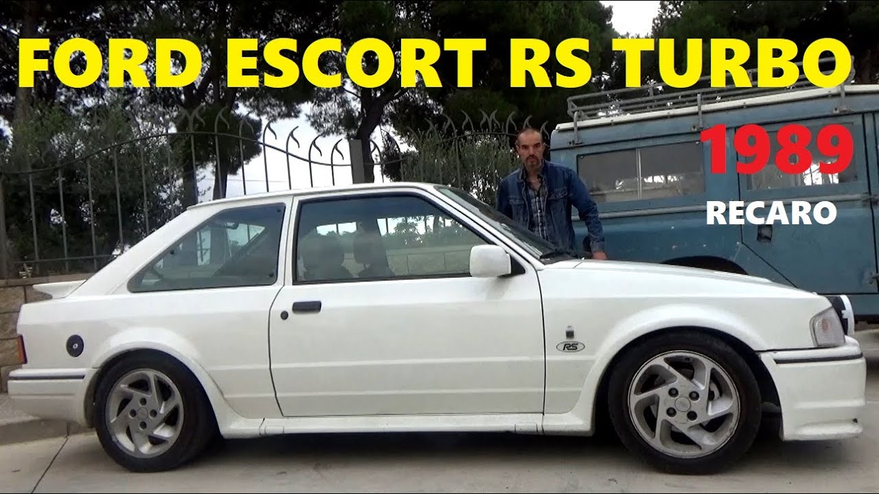 Ford Escort RS Turbo 1989 con asientos Recaro.