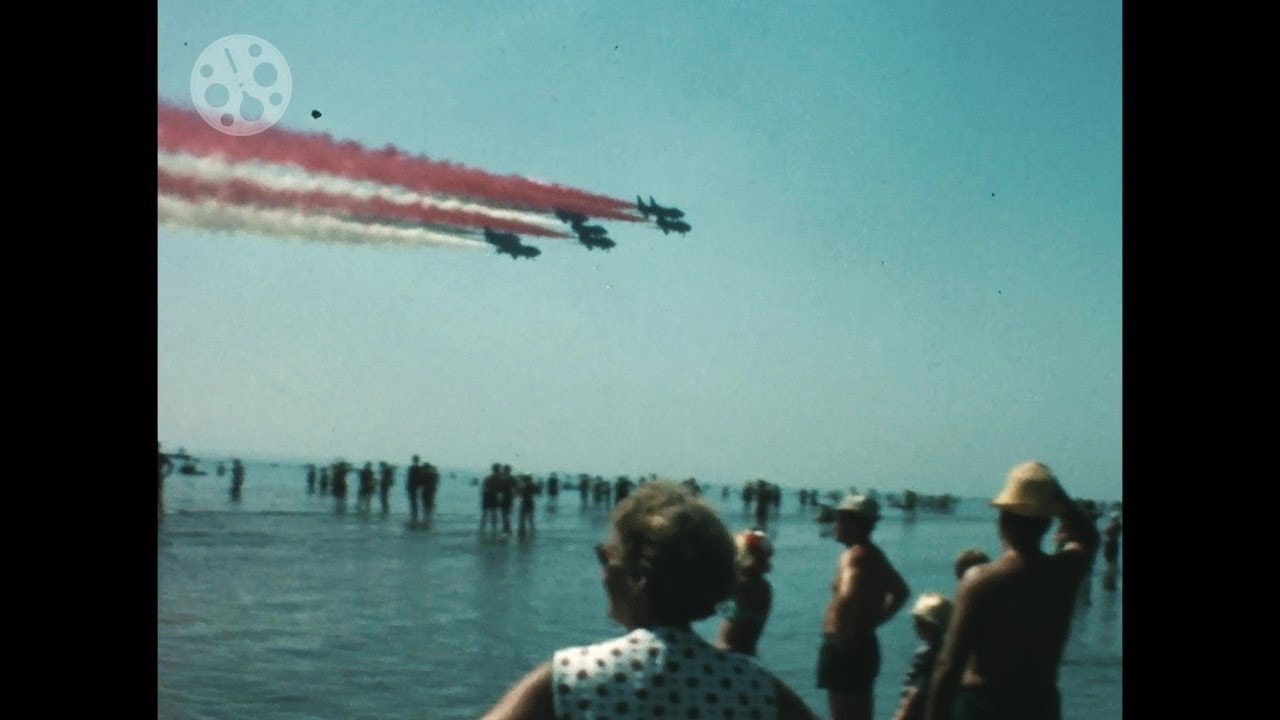 1965 - Lignano - Italy - Frecce Tricolori - Air Show - Beach - Flugshow - Strand - Italien - Urlaub