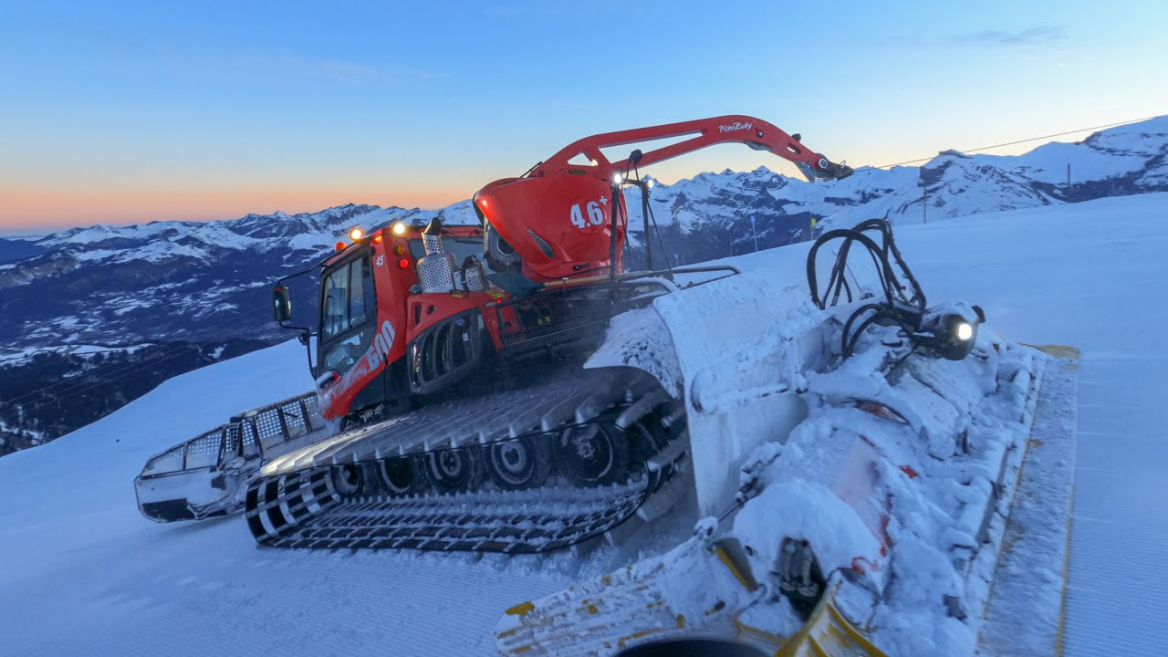 PistenTeam Flaine au Damage des Pistes - Pisten Bully 600 / Level Red