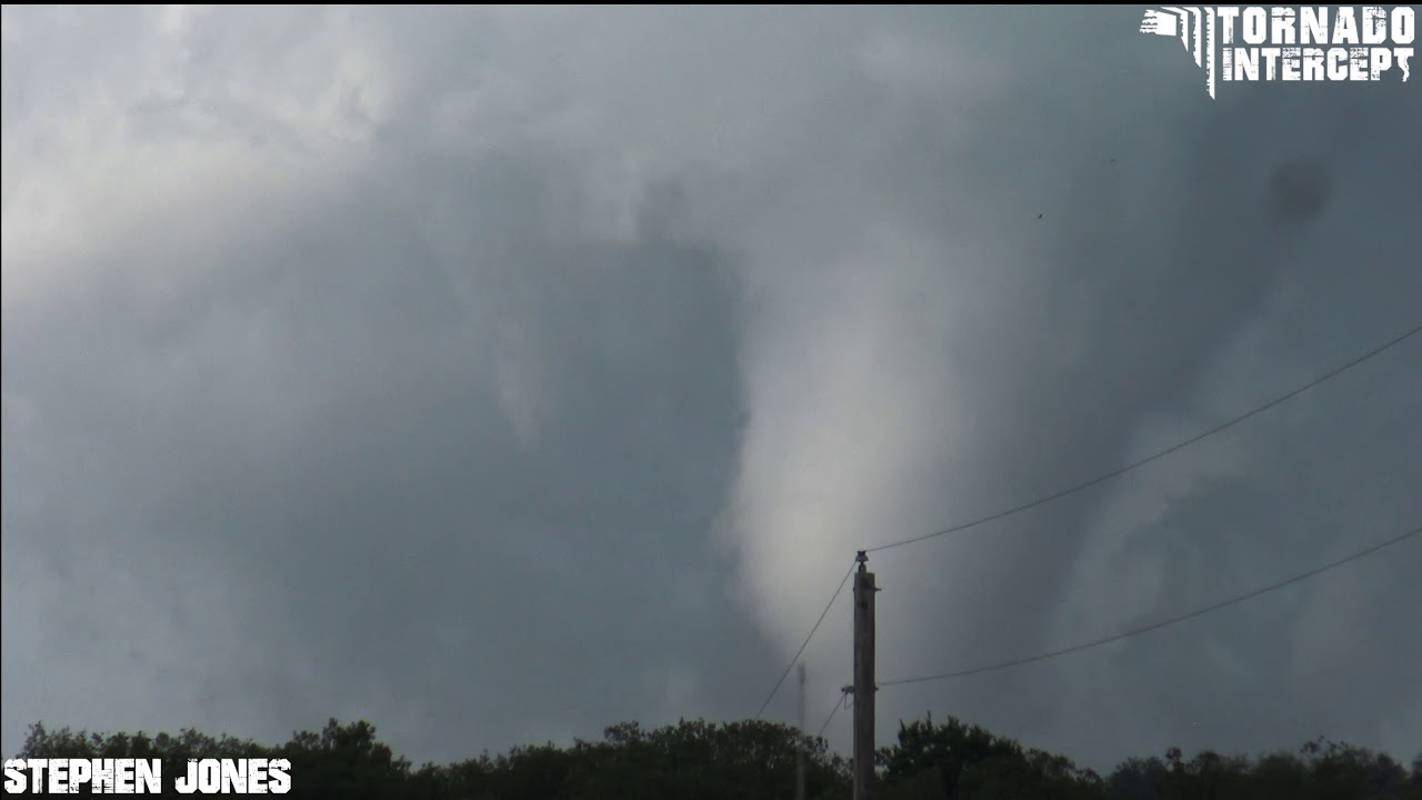Southern Oklahoma Tornadoes CLOSE RANGE! 4-22-2020