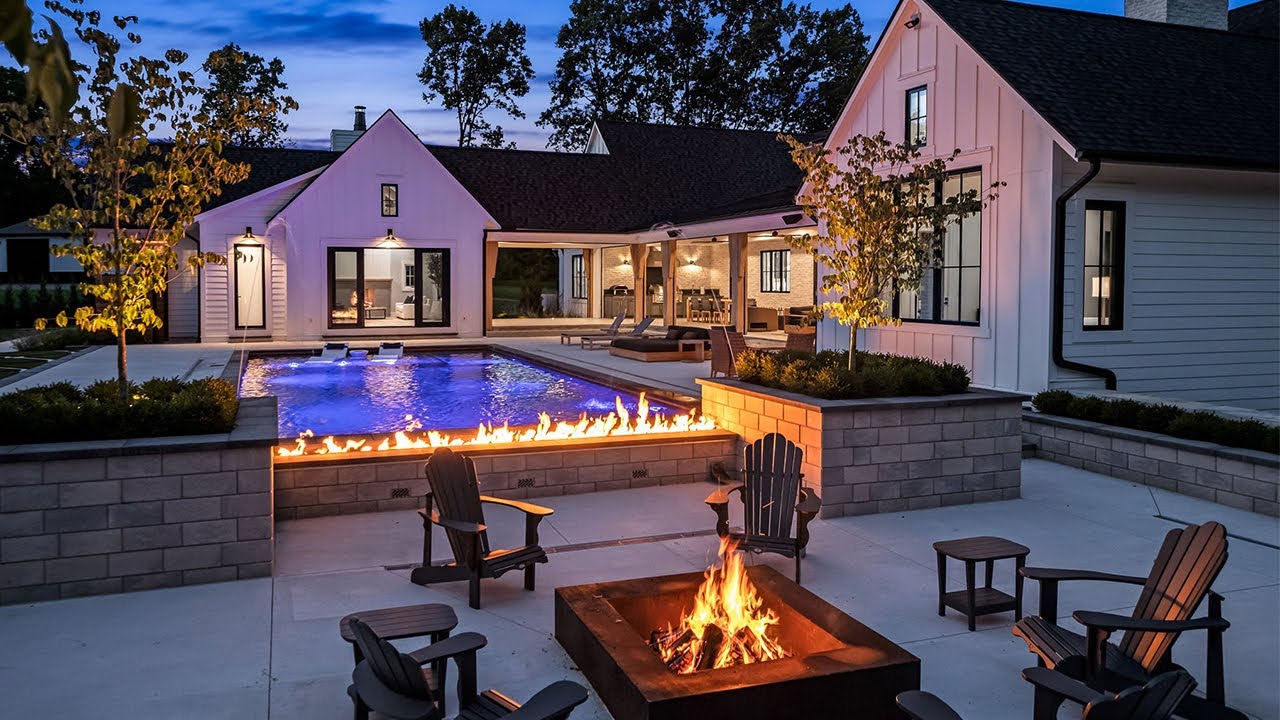 Hamptons Home in Michigan | WayUp Media