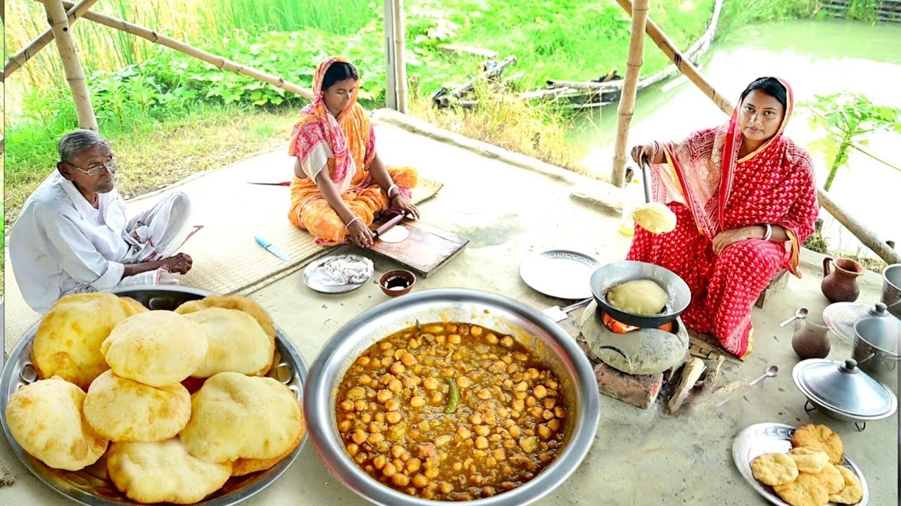 বাড়িতে আজ ছোলে ভাটুরে বানিয়ে জমিয়ে খাওয়া দাওয়া করলাম || chole bhature recipe