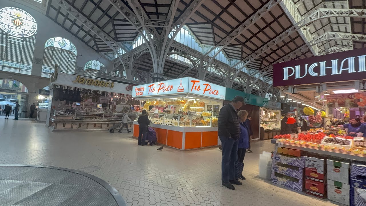 Inside Valencia’s Central Market | Quick Old Town Morning Walk