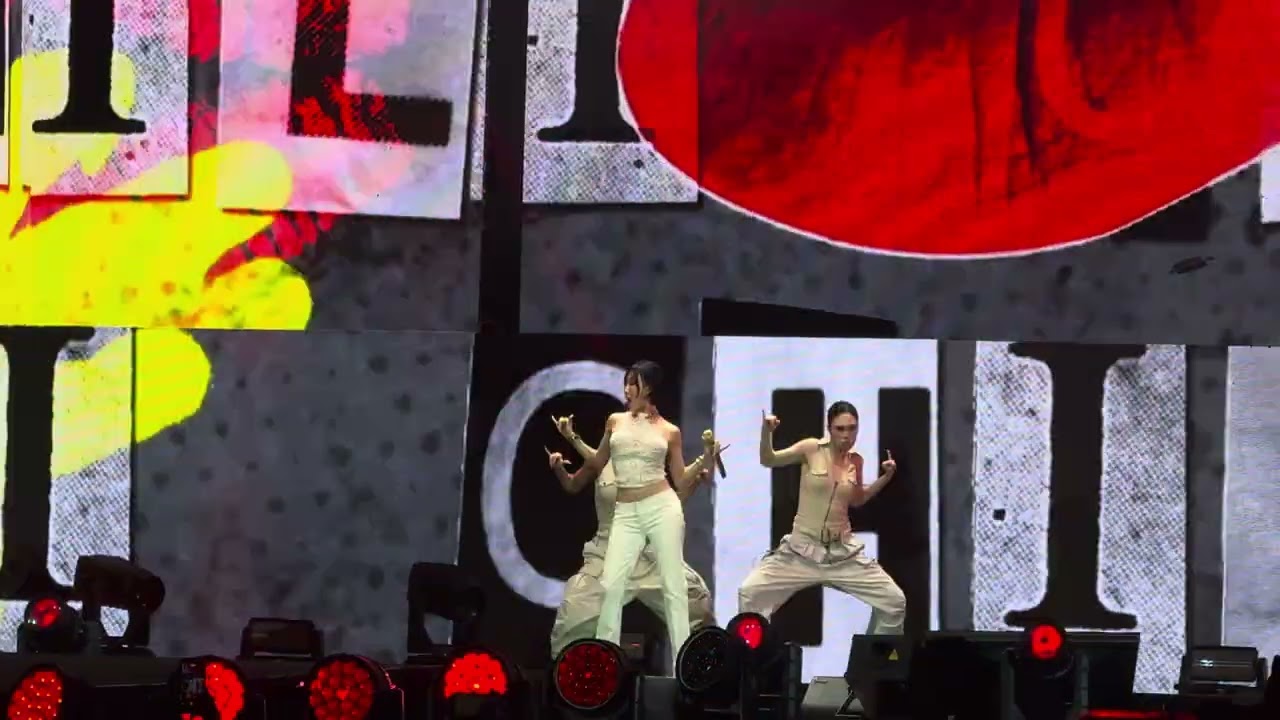 Chili - Hwasa live in Malaysia (K-Spark Concert)