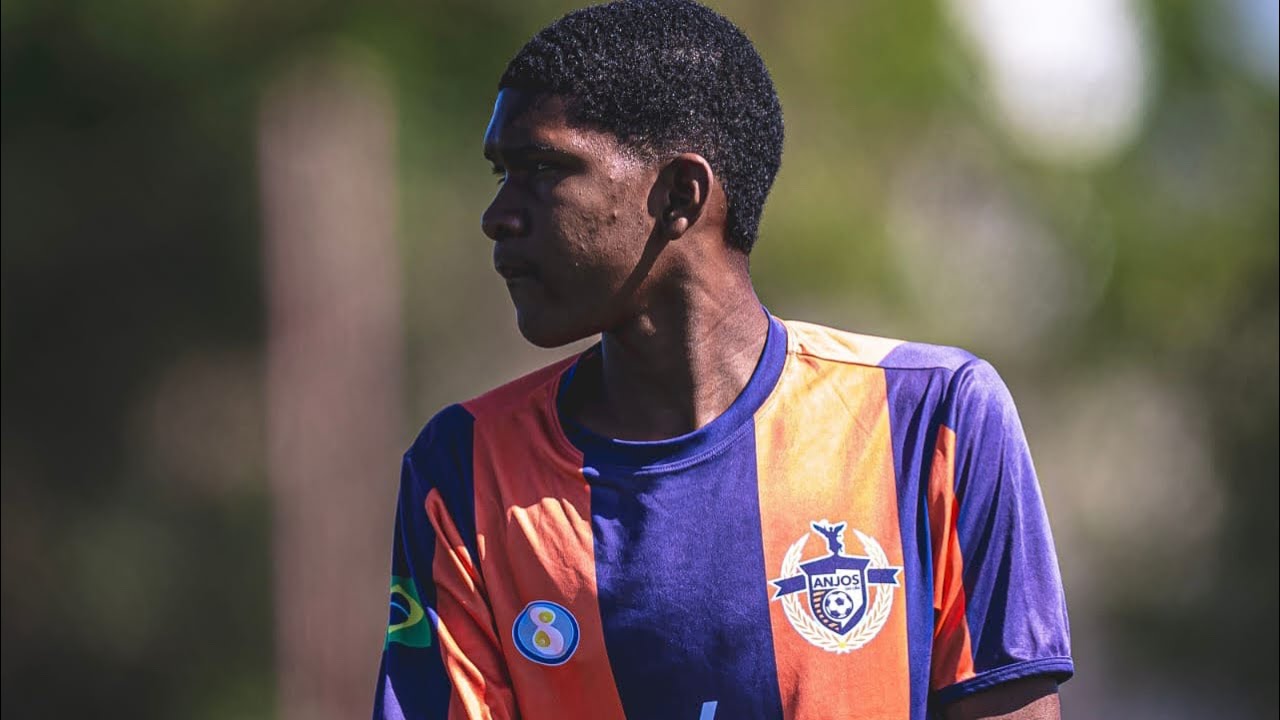 Atleta Gustavo Soares - 2010 - ZAGUEIRO / LATERAL 