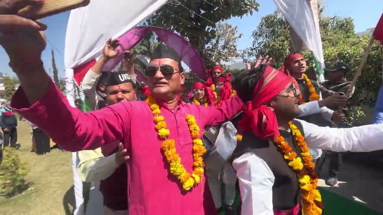 Holi yar