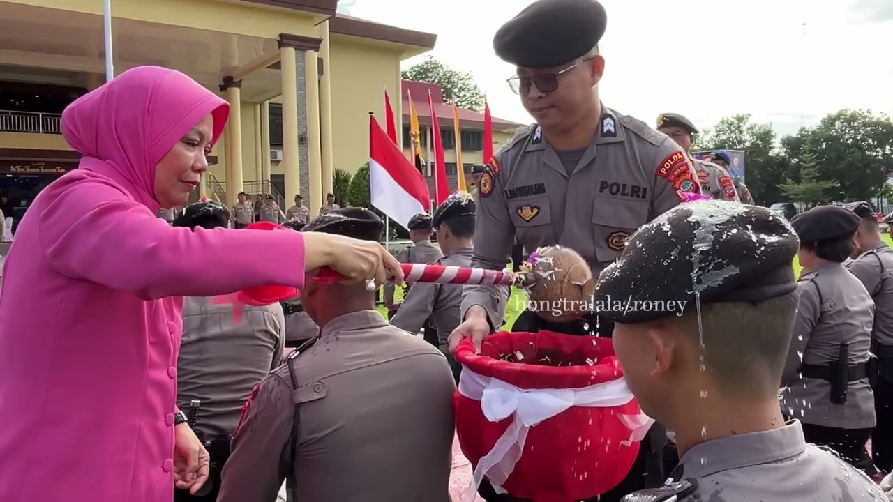 Tradisi Pembaretan Bintara Remaja Angkatan 50/54 Ditsamapta Polda Sulut