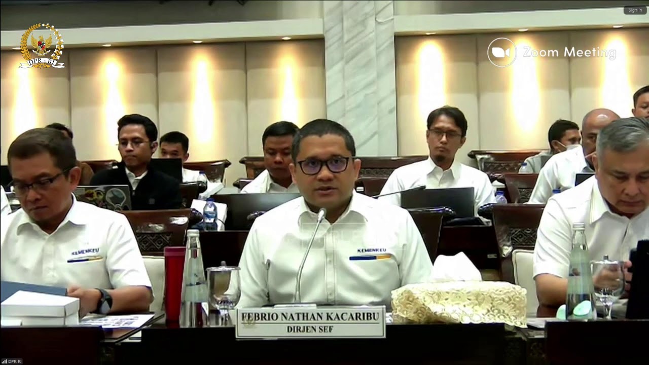 KOMISI XI DPR RI RDP DENGAN DIRJEN SRATEGI EKONOMI FISKAL KEMENKEU RI