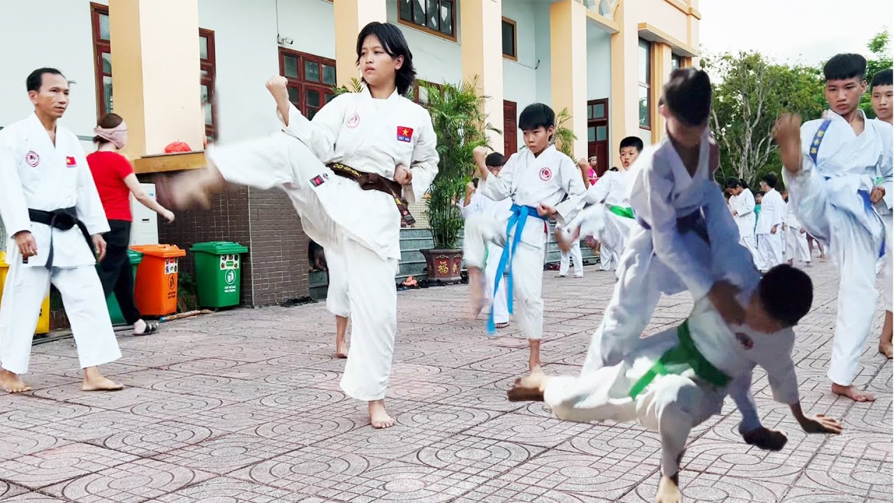 Thăm và huấn luyện tại CLB KARATE - DO  Diễn Hồng thuộc võ đường Ngọc Hòa