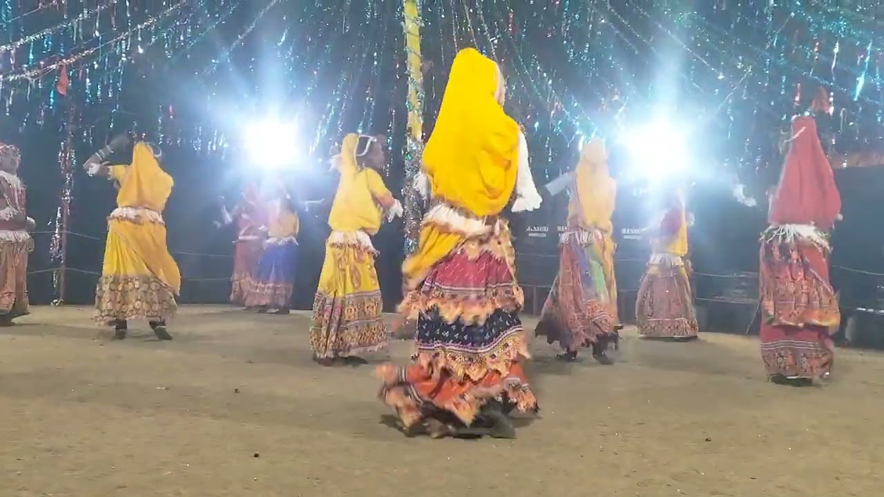जय श्री दादाजी गरबा मंडल अंबाडा टीम की शानदार प्रस्तुति ग्राम मजगांव गरबा प्रतियोगिता में