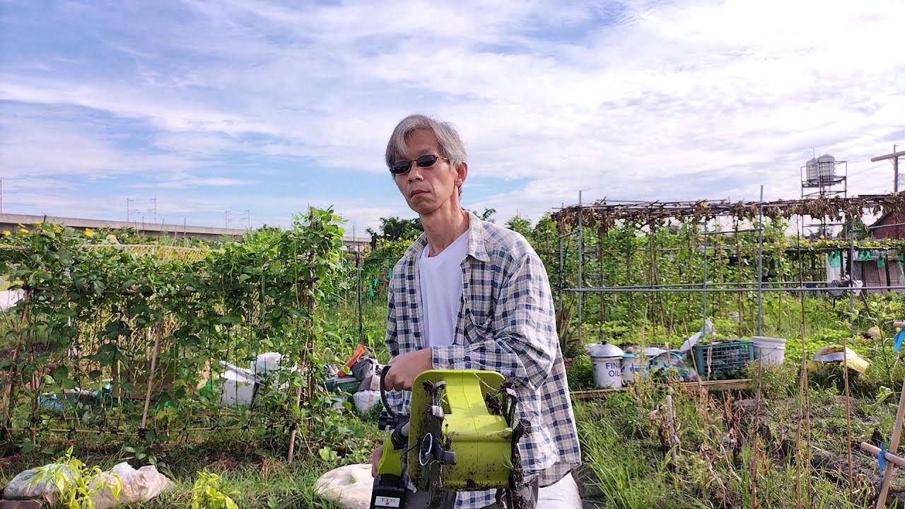 [狐狸菜園] 電動手持式鋤草鬆土機使用心得分享 開箱文 阿NO是我性格 回來了 I will be back Electrical Plowing Machine