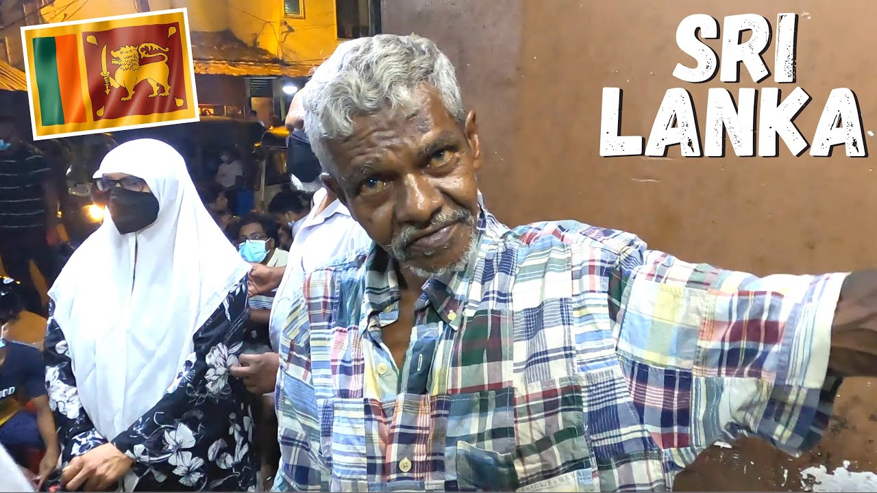 SRI LANKA | The CRAZIEST Food Street (Overwhelming) 🇱🇰