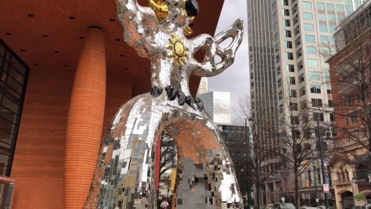 SlowTV Walking Tour of Uptown Charlotte, Tryon Street - 4K