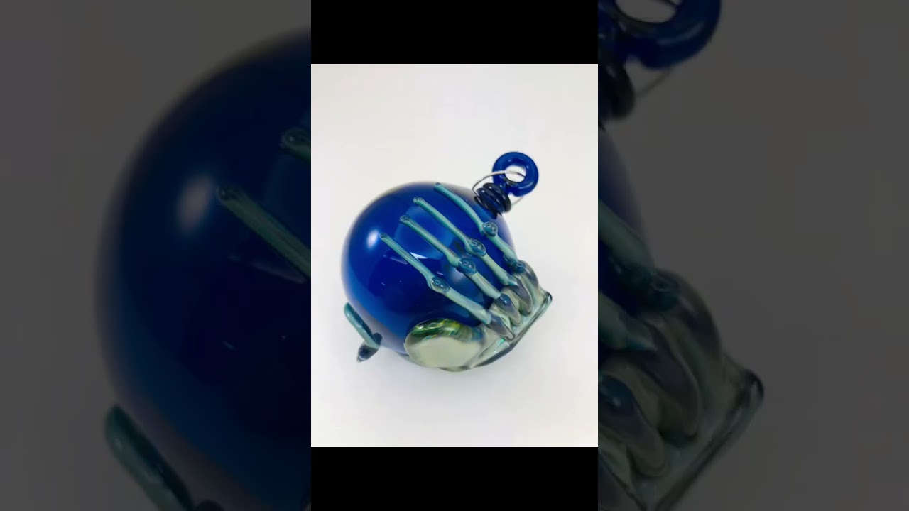 Handmade Glass Alien Pipe 🛸 Facehugger-Inspired Sci-Fi Art #facehuggerfriday