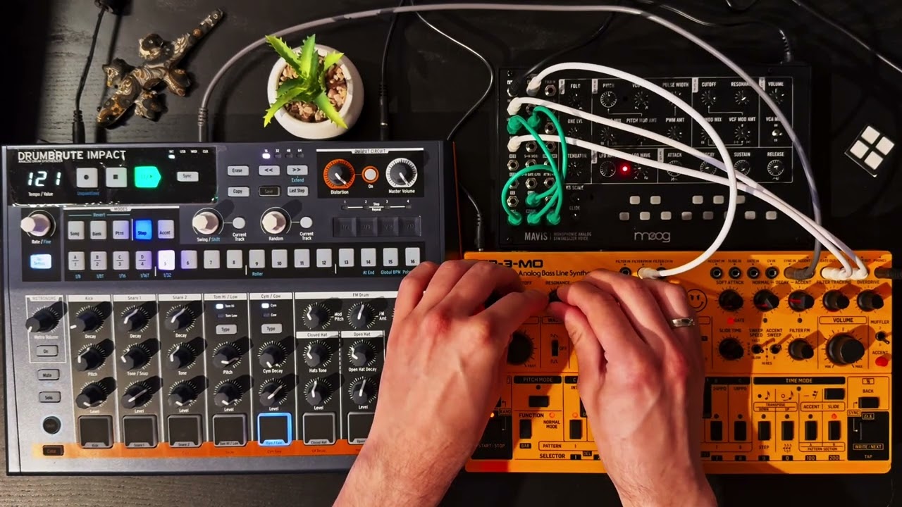 Chopper - Live Jam with Moog MAVIS, Behringer TD-3-MO, Arturia DRUMBRUTE IMPACT