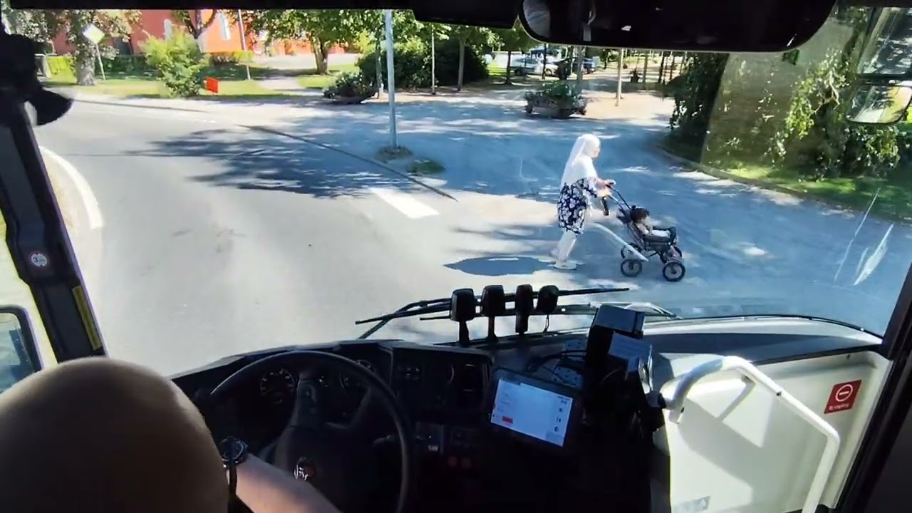 Bus Driving POV | Route 310 Växjö - Oskarshamn | Scania InterLink