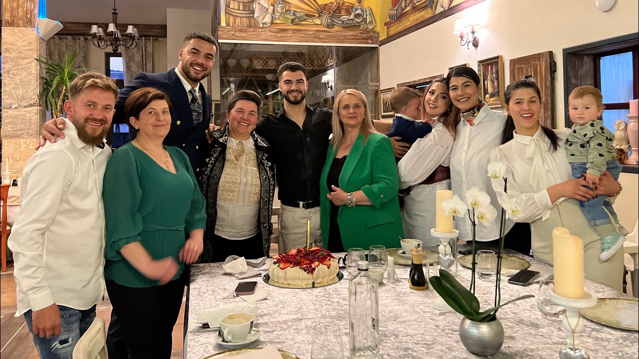 CUM AM SĂRBĂTORIT ZIUA MAMEI?/Ne-am strâns toată familia 🎂❤️