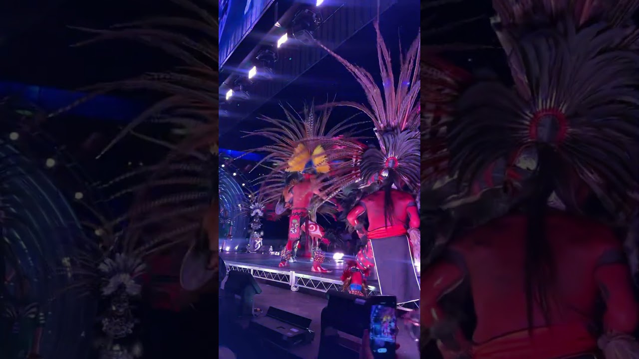 Entrada de Mercedes Roa para la pelea de supernova 🫶🏽🥊