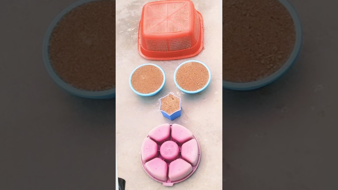 🙋 OMG Amazing surprise as soon as the Sand Cup Cake breaks 🐒🤔  