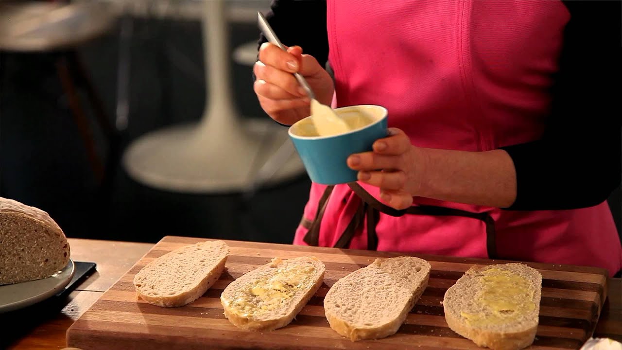 S&aring;dan laver du Croque Monsieur