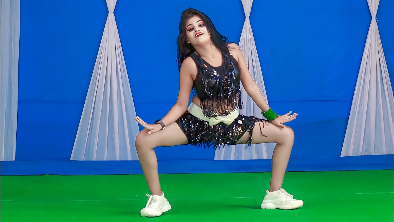 Imaan Dol Jaayenge | Ft. Miss Aditi | Hindi DJ Song | Dance Video | Soumik Music