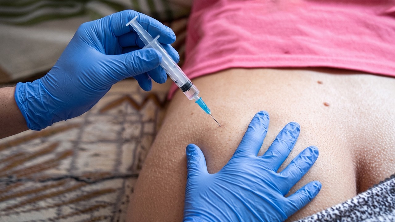 IM Intramuscular Injection Ventrogluteal 💉Ceftriaxone 500mg + Dexamethasone 🔥 Clinical Technique