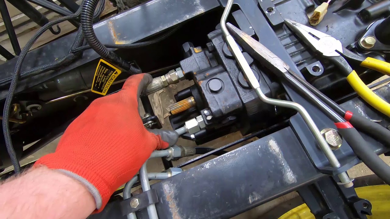 Снятие трансмиссии John Deere 425 445 455