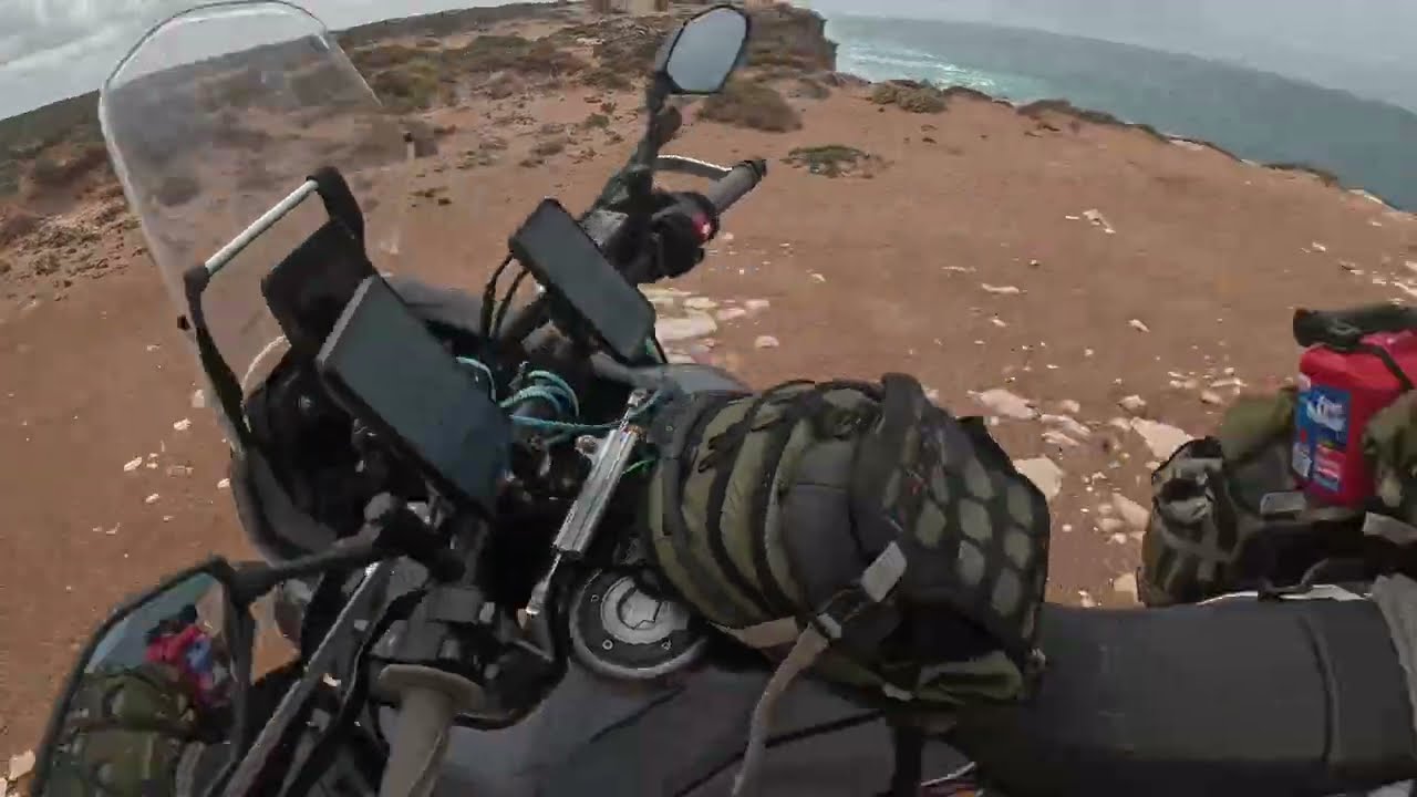 Nullabore plain and cliffs great australian bite