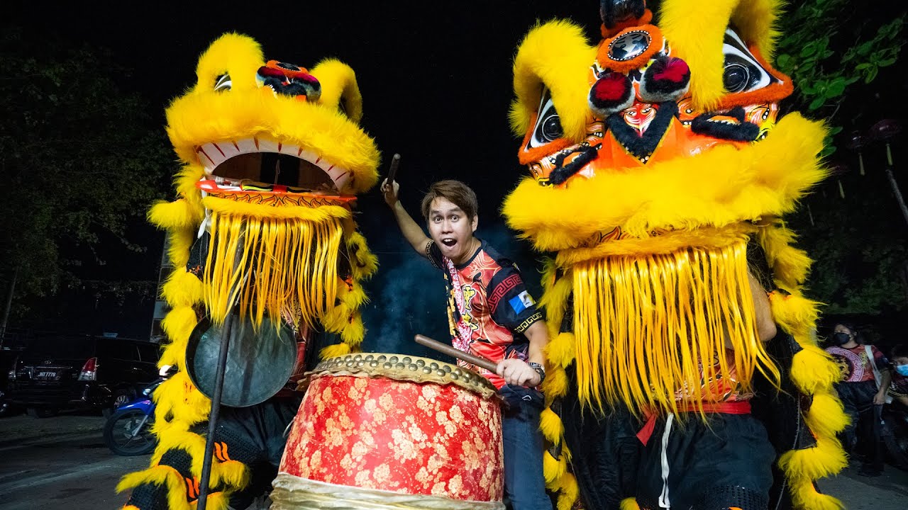 《越帮越忙系列》参与舞狮团， 买MCD 给人， 遛狗！IG REQUEST!