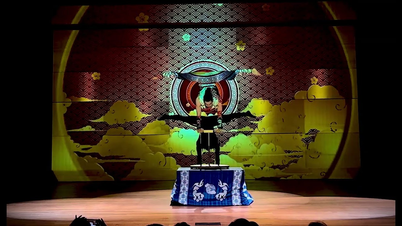 Handbalancing Solo (Hold Strong)