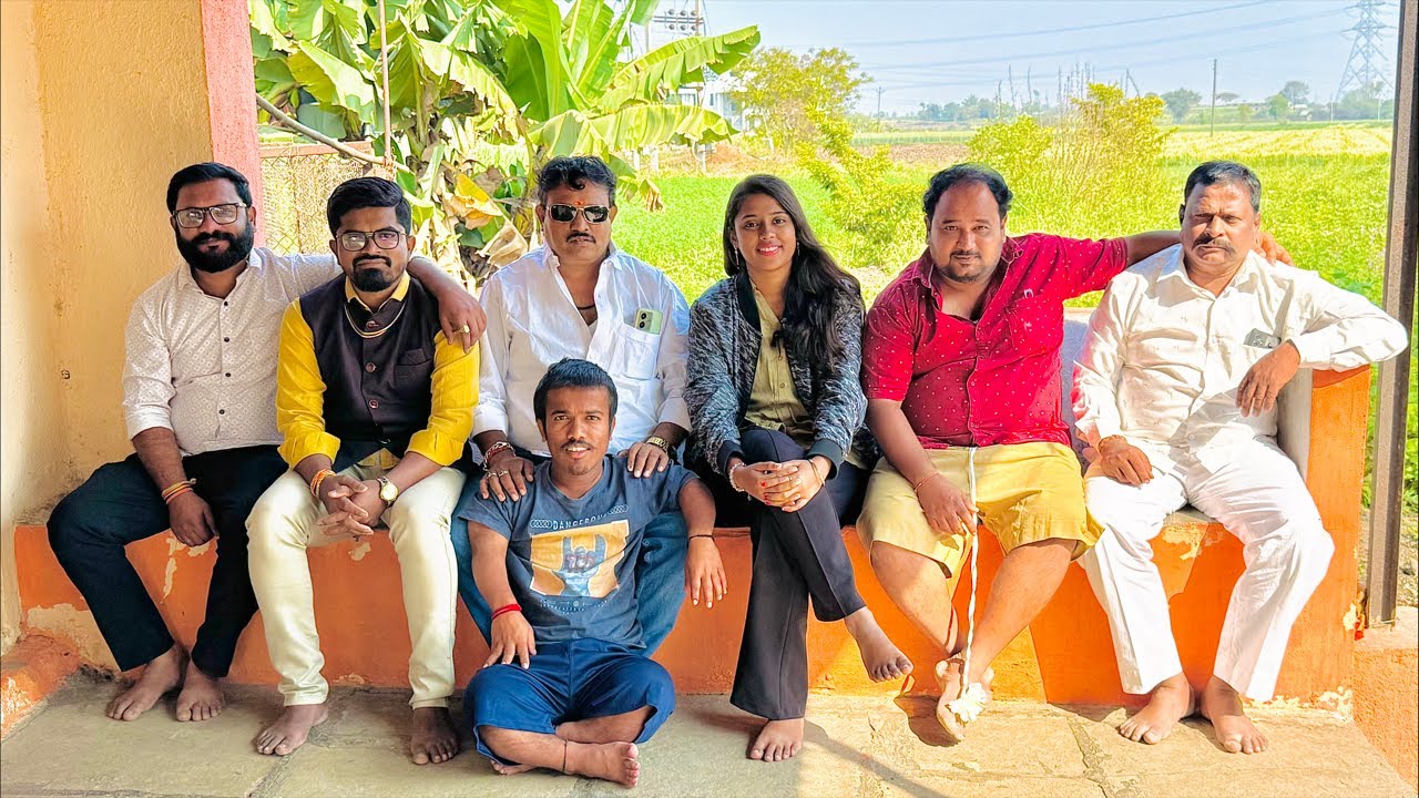 जुगाडवाडी च्या टीम सोबत गप्पा ….